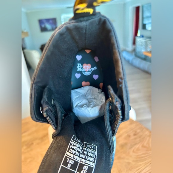 Dr Martens Platform Sinclair Hearts. Size 6. BNIB. - Picture 8 of 12